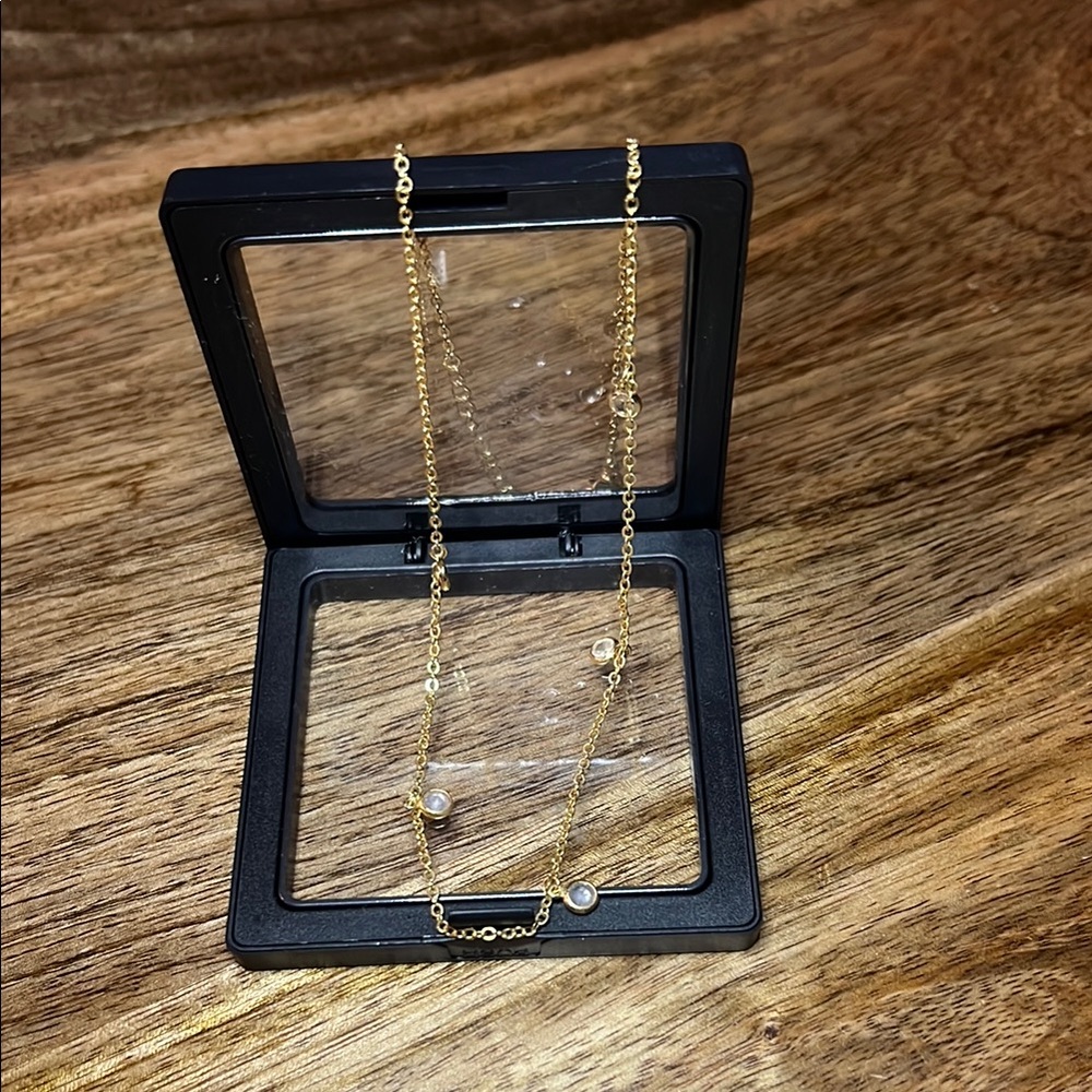 Amazon Gold and White Necklace with Minimalist Design and Dainty Pendants